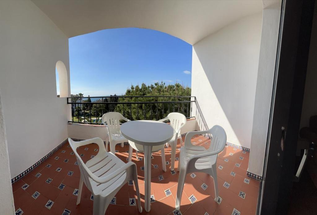 Riviera Del Mar Apartment Sitio de Calahonda Exterior photo