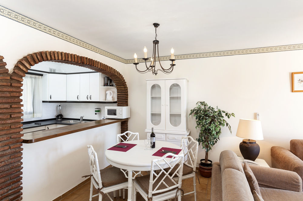 Riviera Del Mar Apartment Sitio de Calahonda Exterior photo